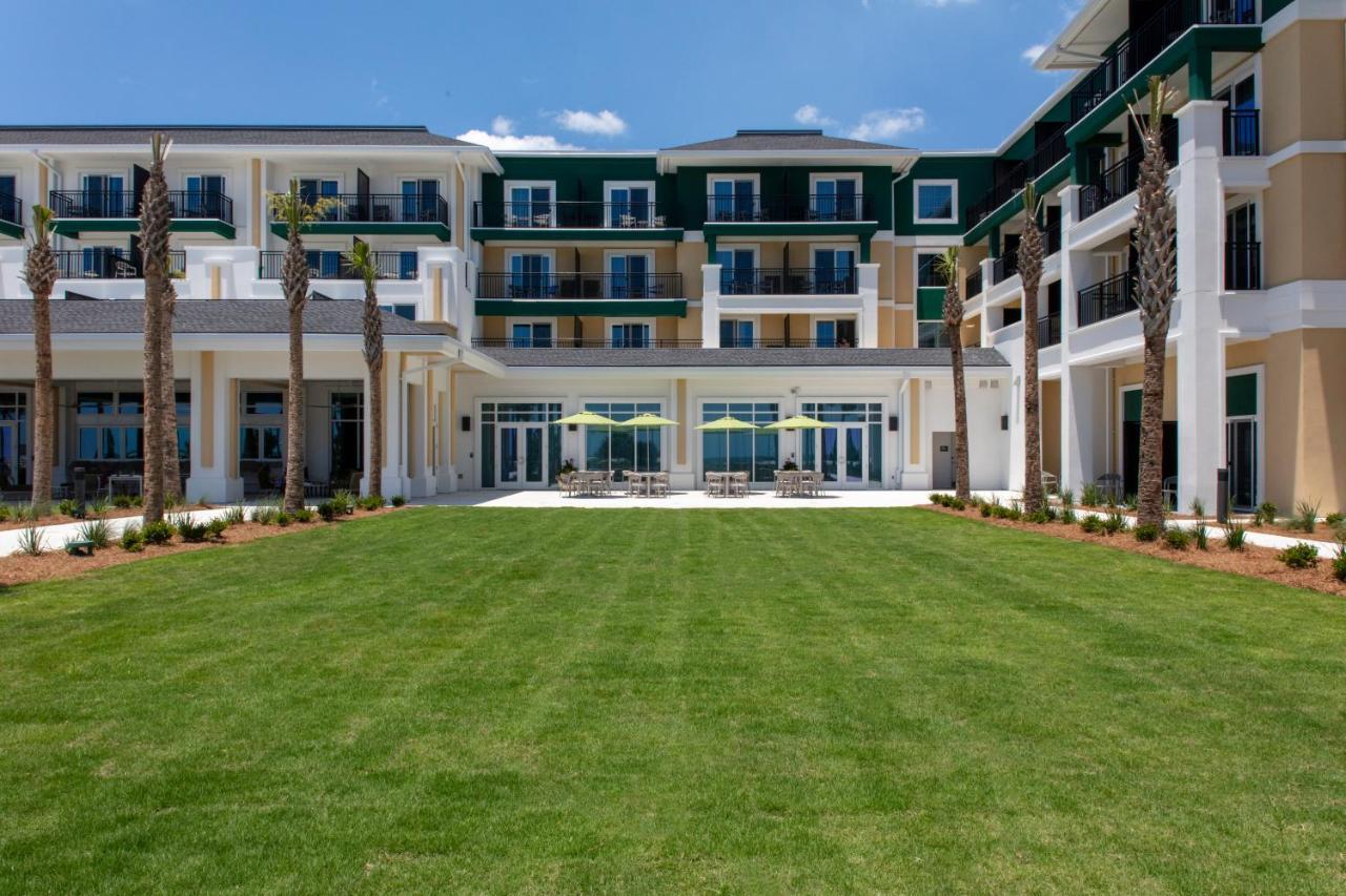 Courtyard By Marriott Jekyll Island Hotel Exterior photo
