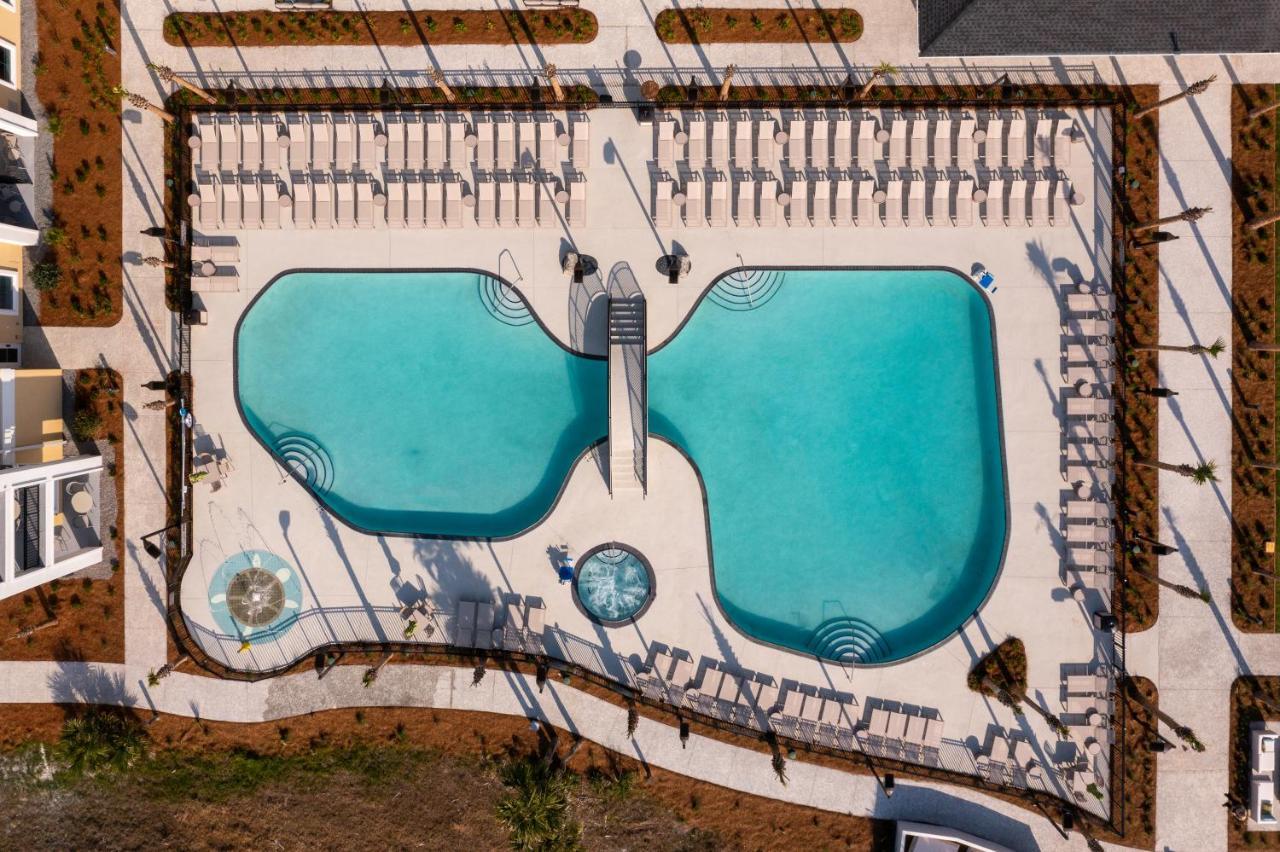 Courtyard By Marriott Jekyll Island Hotel Exterior photo