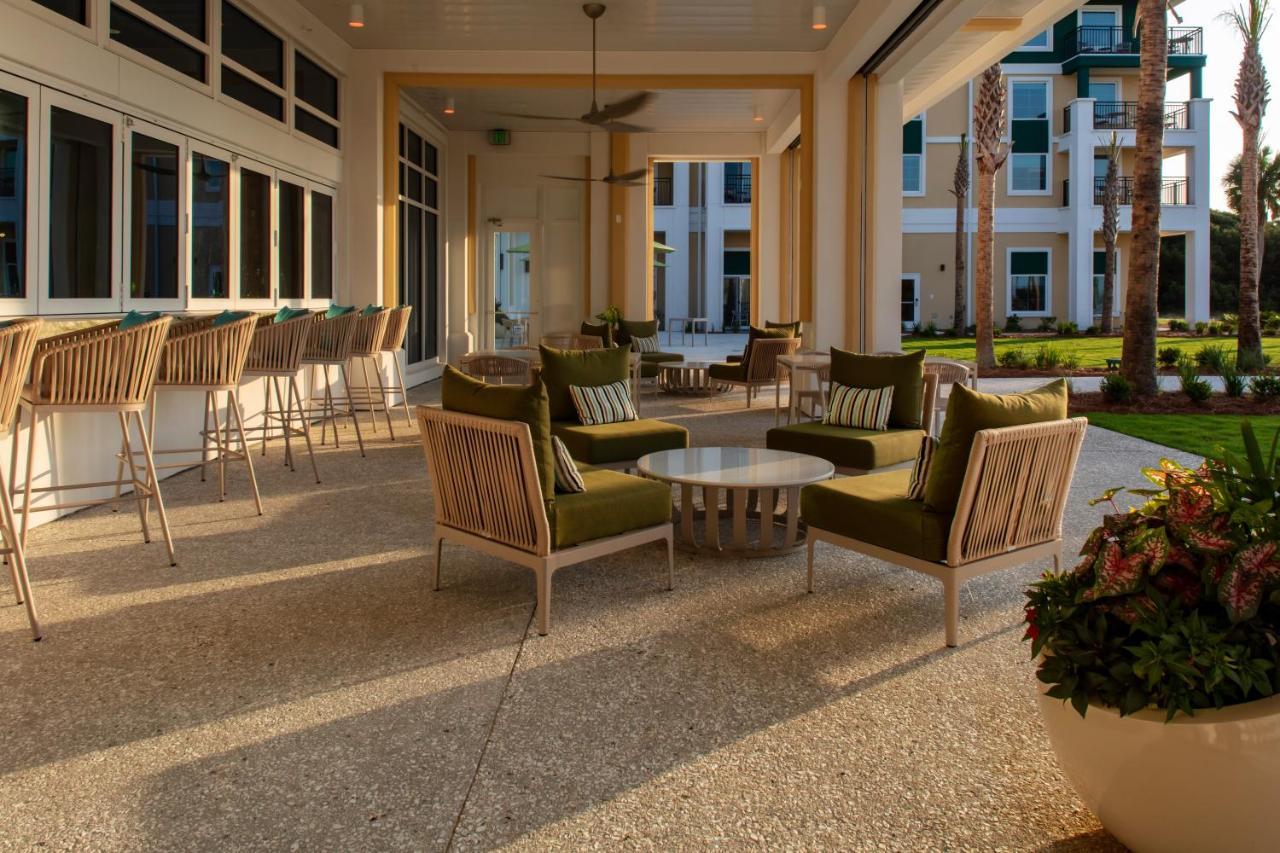 Courtyard By Marriott Jekyll Island Hotel Exterior photo