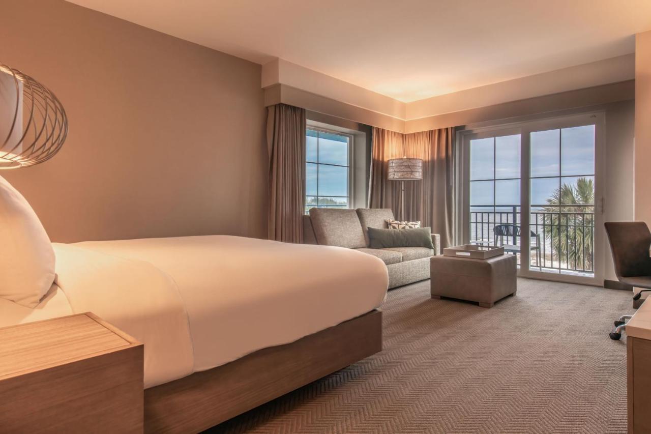Courtyard By Marriott Jekyll Island Hotel Exterior photo