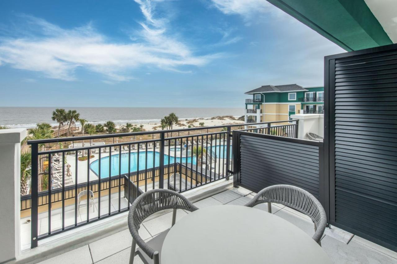 Courtyard By Marriott Jekyll Island Hotel Exterior photo
